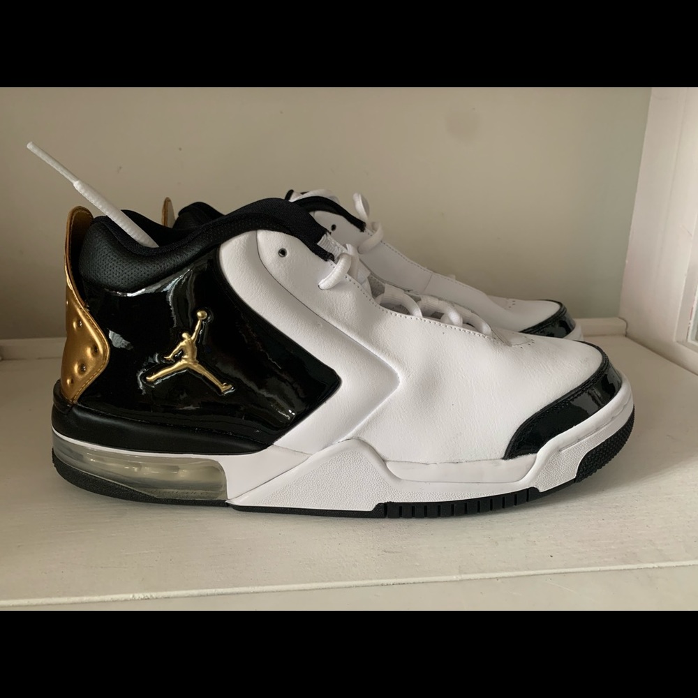 Jordan Big Fund Premium ‘white metallic gold’